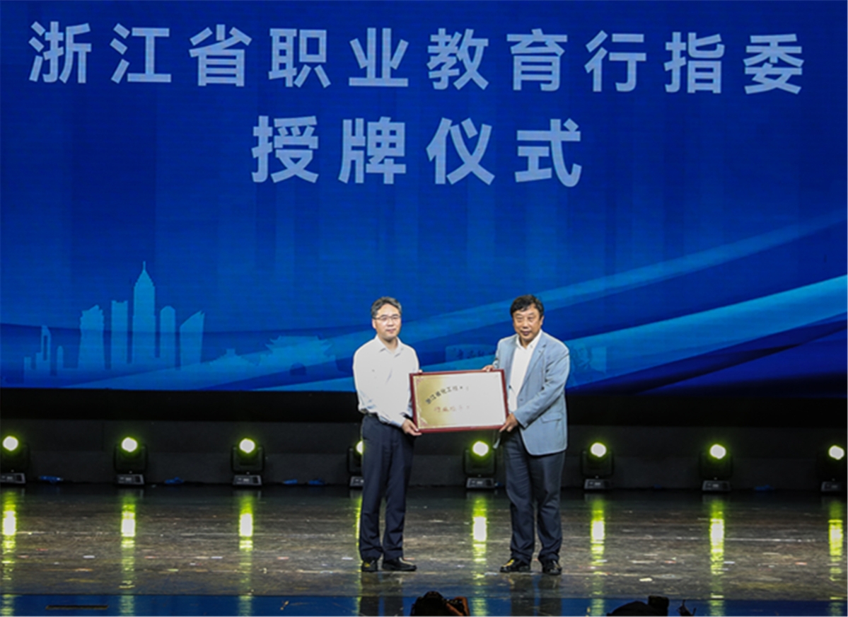 正文1.jpg 正文1.jpg